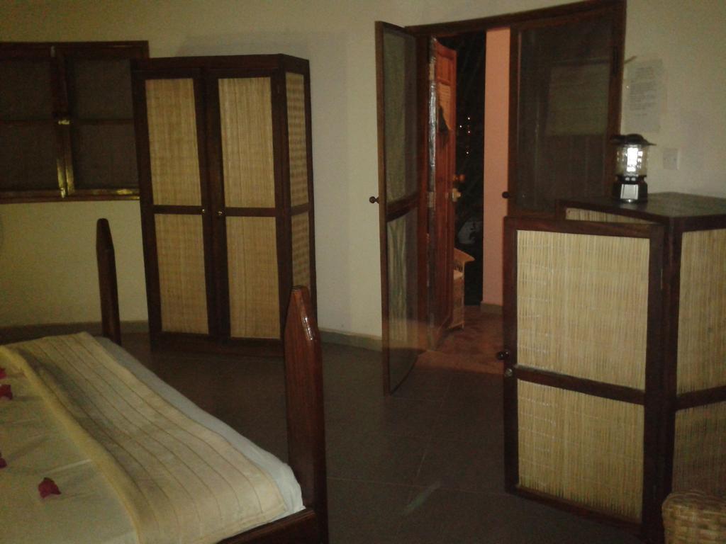Mandinka Lodge Kololi Bilik gambar