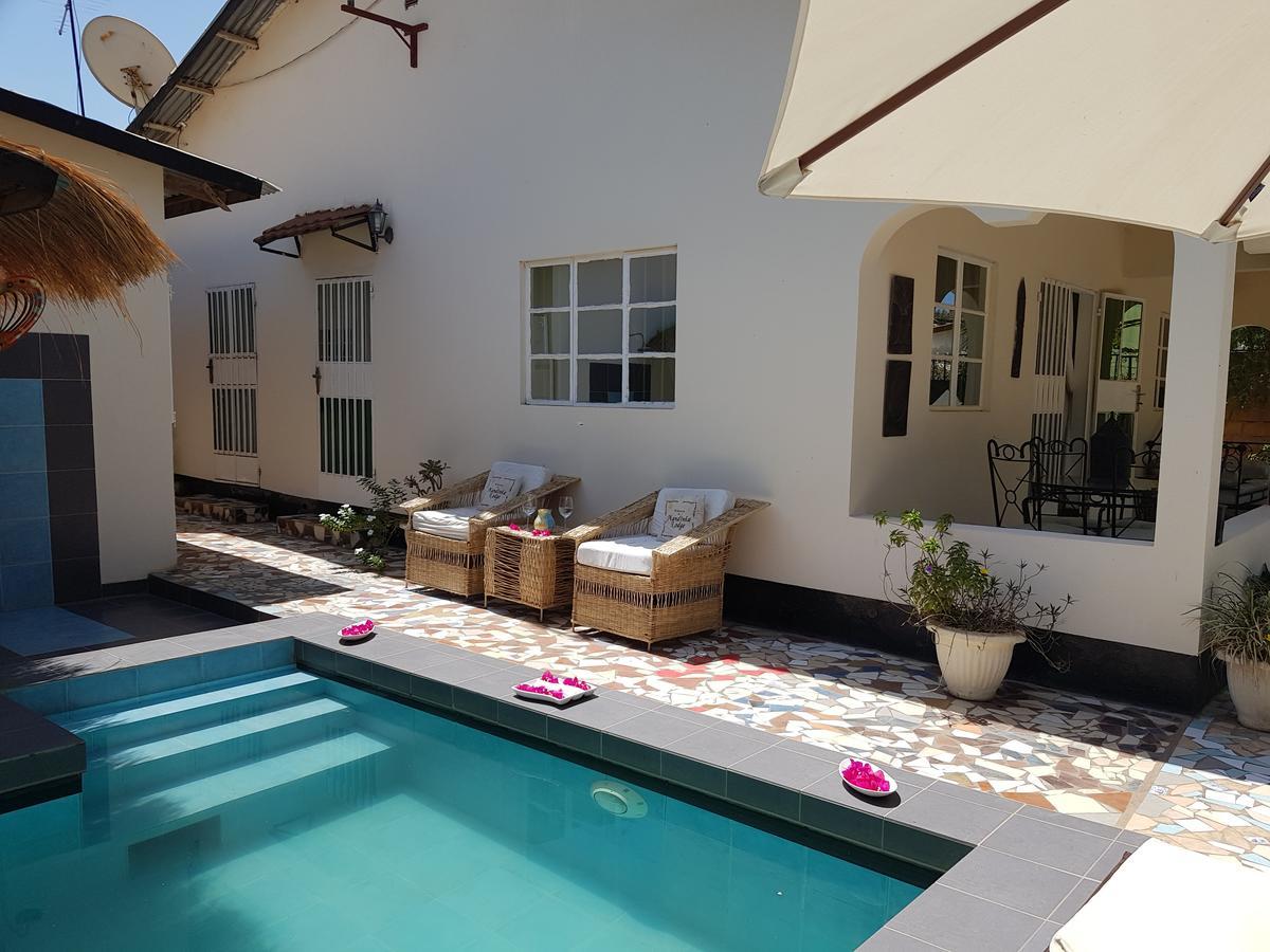 Mandinka Lodge Kololi Luaran gambar