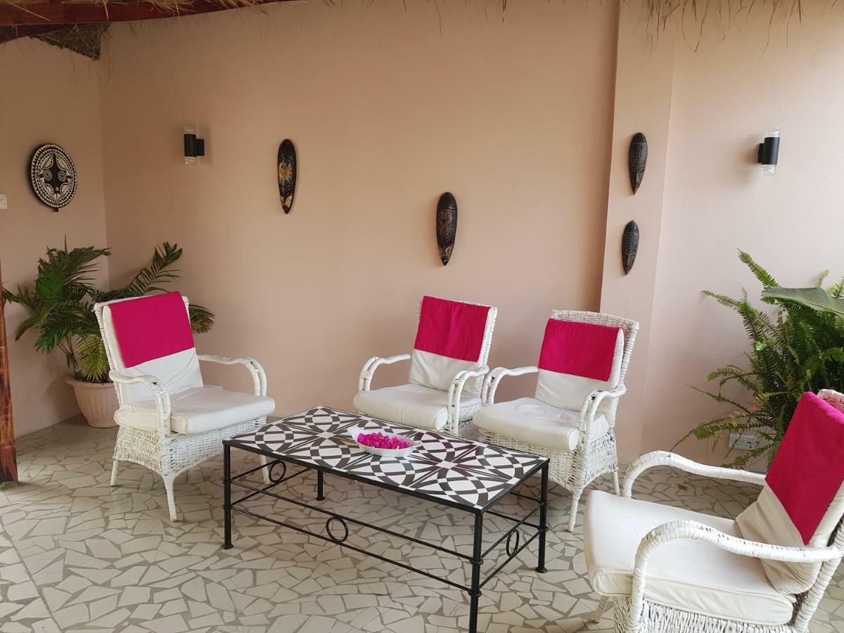 Mandinka Lodge Kololi Luaran gambar